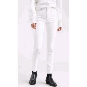 Levi's SOFT CLEAN WHITE Women's 721 High-Rise Skinny Jeans, 6 Medium W29 X L30
